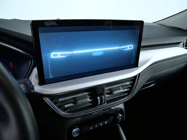 Certified 2025 Ford Escape Platinum AWD/4WD image 18