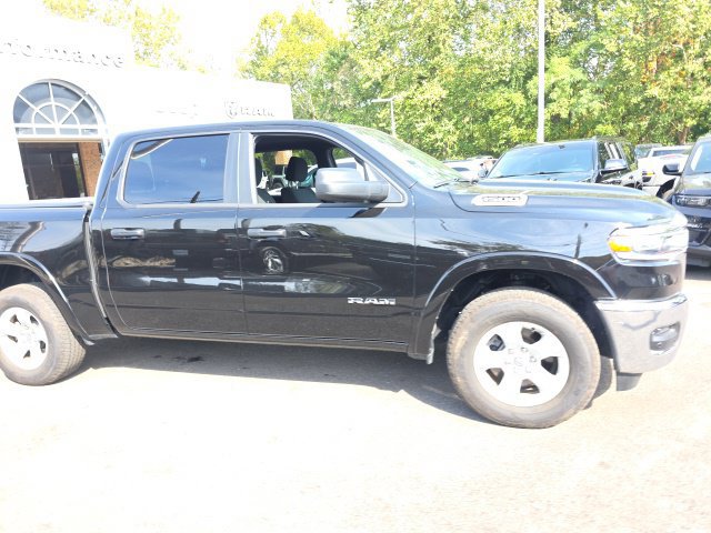 Used 2025 RAM 1500 Big Horn AWD/4WD image 2