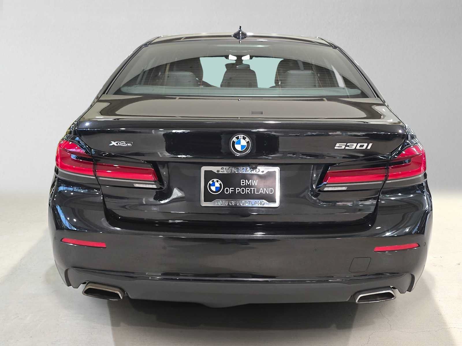 Used 2023 BMW 530i xDrive AWD/4WD image 4