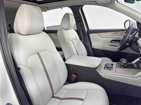 Used 2025 MAZDA CX-90 Plug-In Hybrid w/ Premium Plus image 32