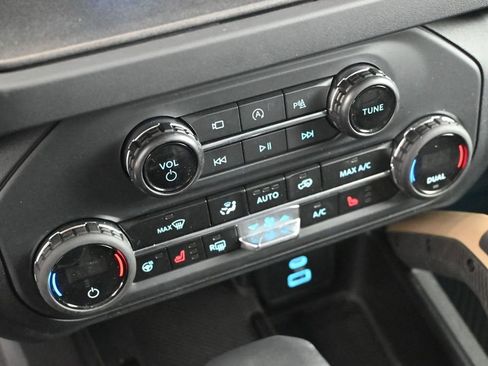 Used 2025 Ford Bronco Badlands AWD/4WD image 15