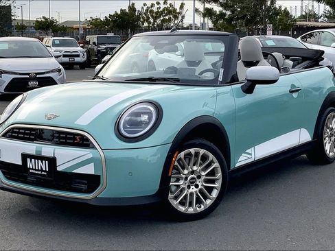 New 2026 MINI Cooper S image 2