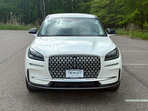 Used 2023 Lincoln Corsair AWD w/ Equipment Group 101A image 2
