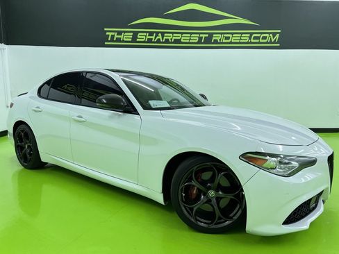 Used 2017 Alfa Romeo Giulia Ti w/ TI 19" Sport Package RWD image 1
