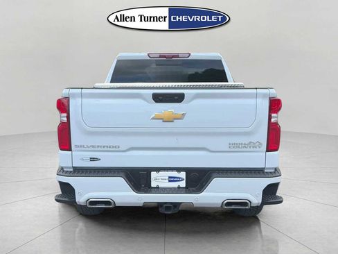 Used 2026 Chevrolet Silverado 1500 High Country w/ Technology Package AWD/4WD image 5
