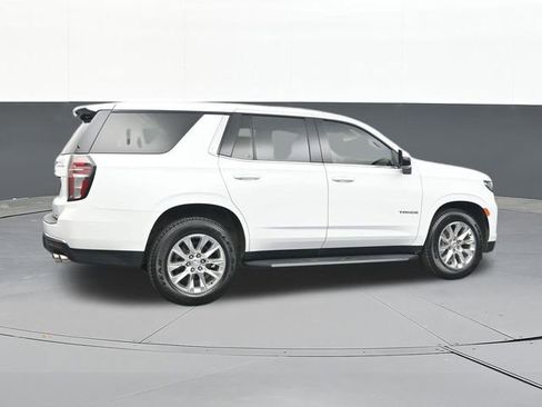 Used 2021 Chevrolet Tahoe Premier AWD/4WD image 16