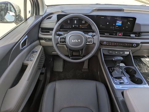 New 2026 Kia Carnival EX image 22