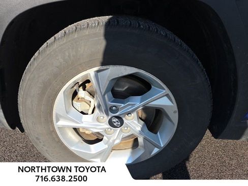 Used 2024 Hyundai Tucson SE image 13