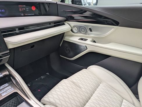 Certified 2024 Lincoln Nautilus Black Label AWD/4WD image 19