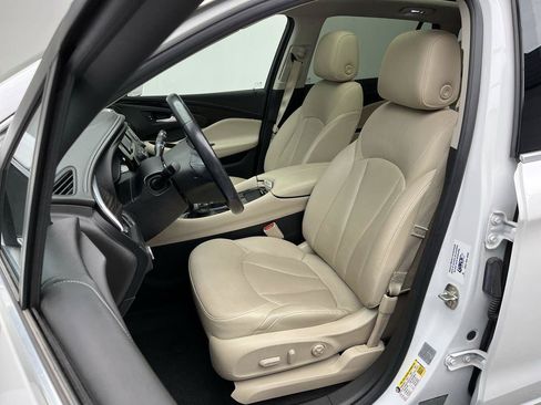 Used 2019 Buick Envision Premium AWD/4WD image 10