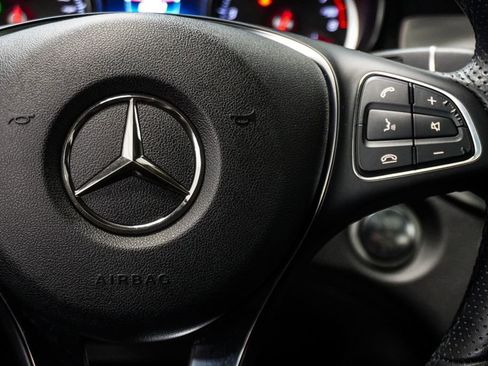 Used 2019 Mercedes-Benz GLA 250 image 16
