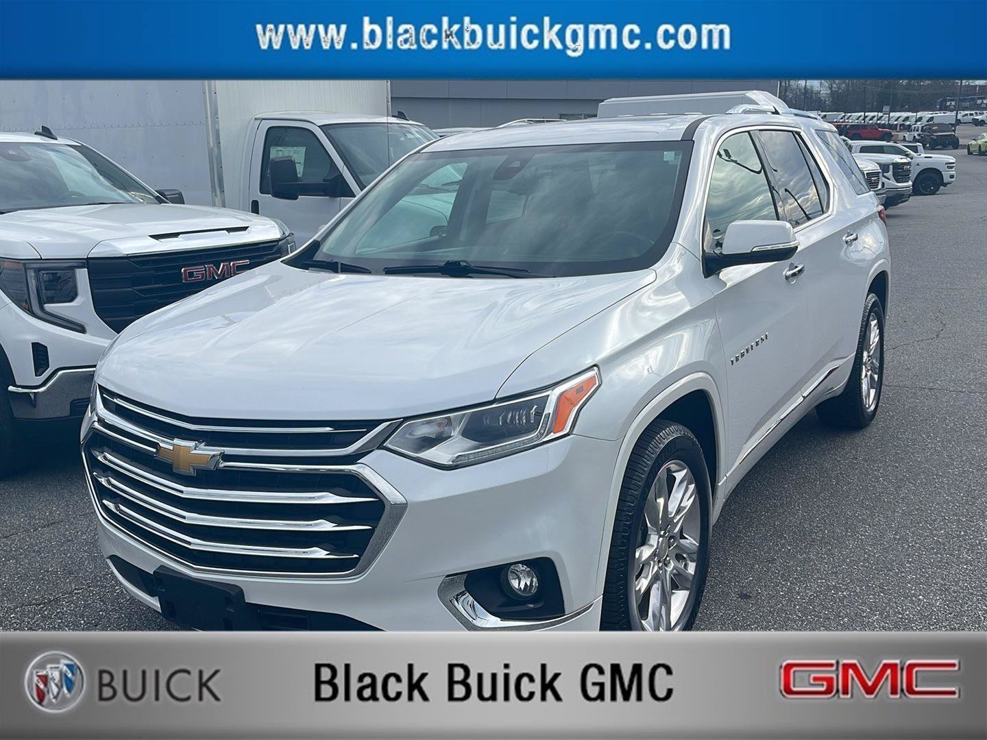 Used 2019 Chevrolet Traverse High Country w/ LPO, Floor Liner Package AWD/4WD image 1
