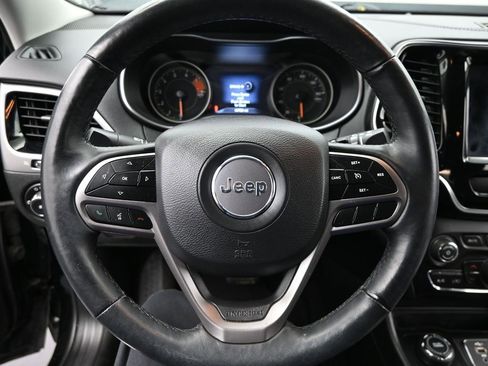 Used 2019 Jeep Cherokee Limited image 14