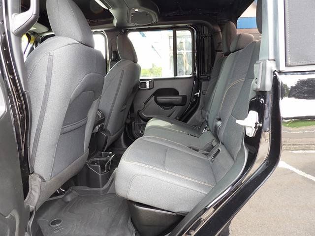 Used 2024 Jeep Gladiator Sport AWD/4WD image 27