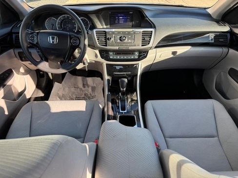 Used 2017 Honda Accord LX image 13