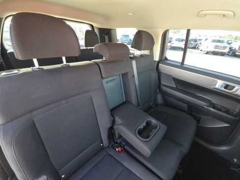 Used 2024 Hyundai Santa Fe SE FWD image 17