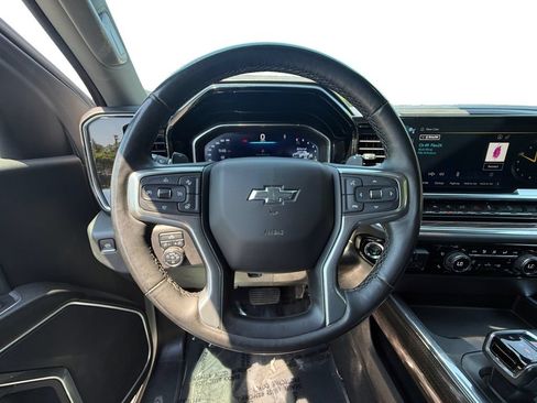 Used 2023 Chevrolet Silverado 1500 LT Trail Boss w/ Protection Package AWD/4WD image 12