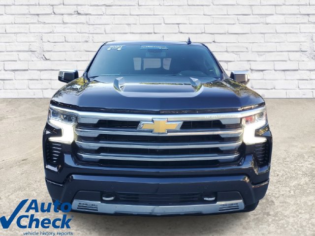 Certified 2024 Chevrolet Silverado 1500 High Country RWD image 6