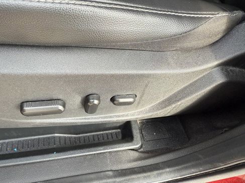Used 2018 Ford Escape SEL AWD/4WD image 17