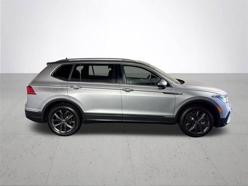 Used 2022 Volkswagen Tiguan SE image 5