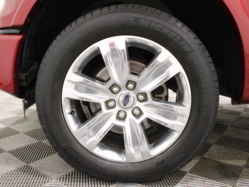 Used 2015 Ford F150 Platinum w/ Equipment Group 701A Luxury AWD/4WD image 37