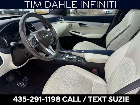Used 2019 INFINITI QX50 Essential w/ Sensory Package image 10