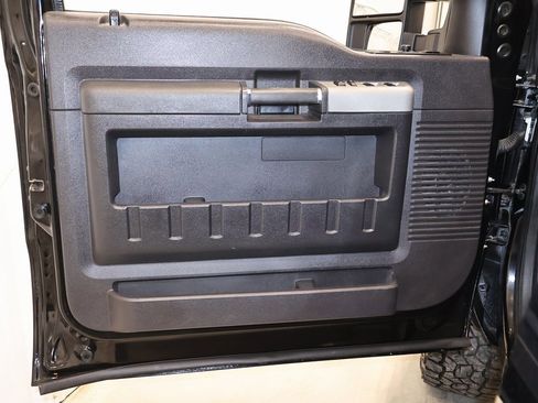 Used 2016 Ford F350 Lariat image 11