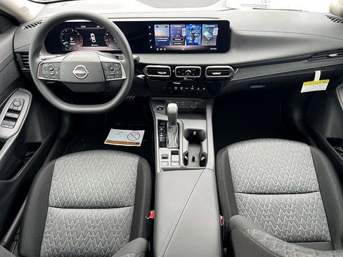 New 2026 Nissan Sentra SV image 9