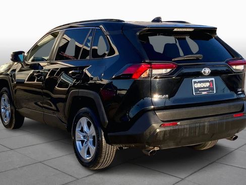 Used 2019 Toyota RAV4 XLE image 11