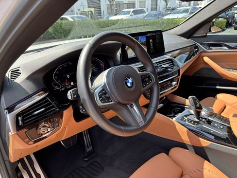 Used 2023 BMW 540i w/ M Sport Package RWD image 16
