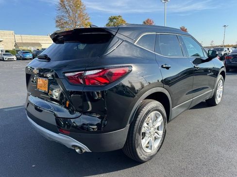 Used 2021 Chevrolet Blazer LT image 3
