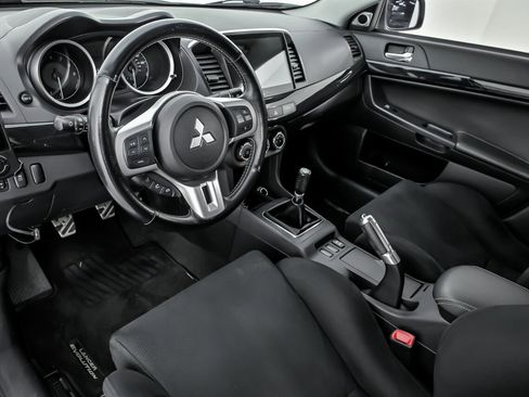 Used 2014 Mitsubishi Lancer Evolution GSR image 19