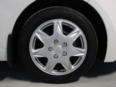 Used 2023 Toyota Corolla LE image 27