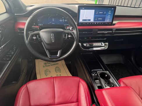 Used 2023 Lincoln Corsair Reserve w/ Equipment Group 201A image 17