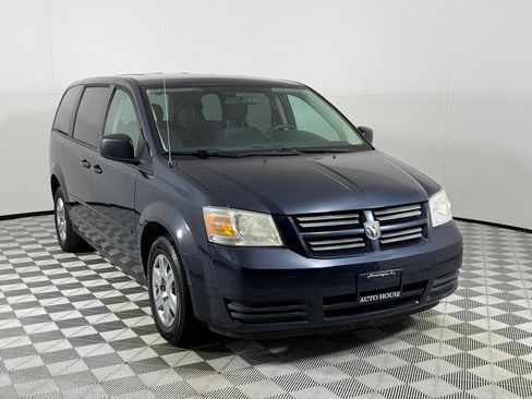 Used 2009 Dodge Grand Caravan SE FWD image 3
