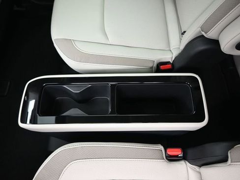 New 2026 Nissan Pathfinder SL w/ SL Premium Package FWD image 12