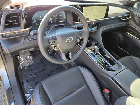 Certified 2026 Toyota Crown Limited image 10