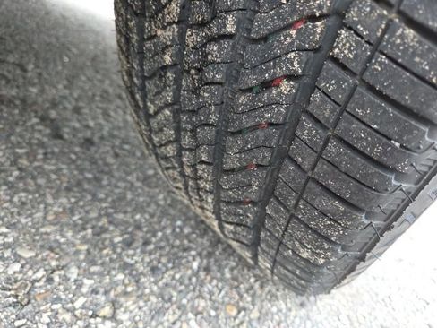 Used 2023 Chevrolet Suburban LT w/ Luxury Package image 71