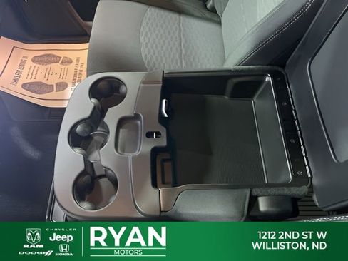 New 2026 RAM 2500 Big Horn AWD/4WD image 36