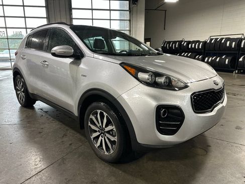 Used 2018 Kia Sportage EX w/ EX Premium Package AWD/4WD image 2