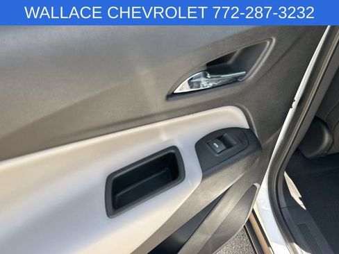 Used 2023 Chevrolet Equinox LT FWD image 12