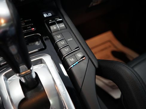 Used 2014 Porsche Cayenne S AWD/4WD image 43