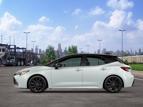 New 2026 Toyota Corolla XSE image 4