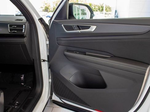 New 2025 Volkswagen Atlas Cross Sport SEL R-Line image 44