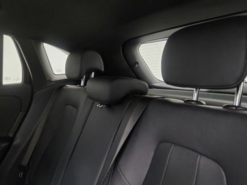 Used 2025 Mercedes-Benz GLA 250 image 60