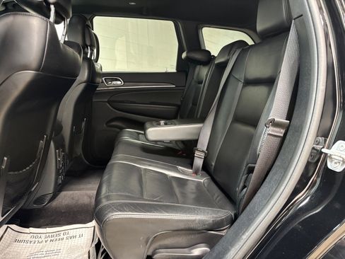 Used 2019 Jeep Grand Cherokee Limited AWD/4WD image 28