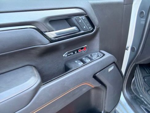 Used 2025 GMC Sierra 1500 AT4 w/ AT4 Premium Package AWD/4WD image 16
