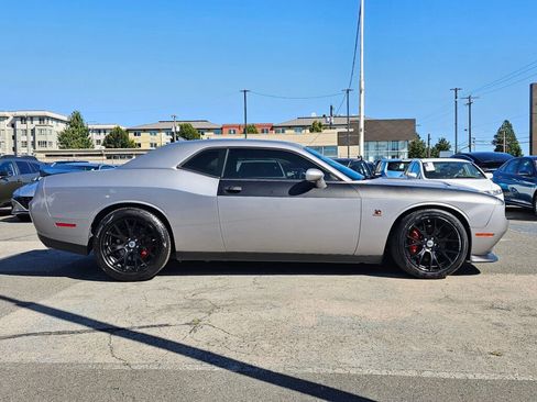 Used 2018 Dodge Challenger R/T Scat Pack image 9