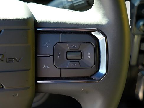 New 2026 GMC Hummer EV 4x4 Crew Cab image 13