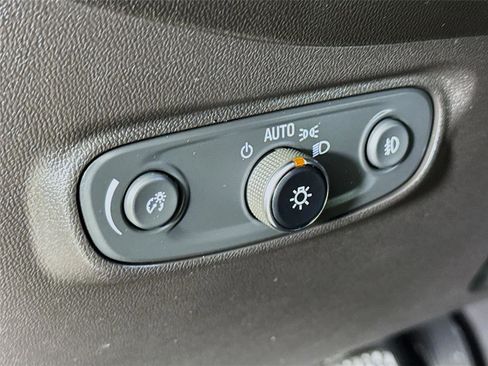 Used 2021 Chevrolet Equinox LT image 11